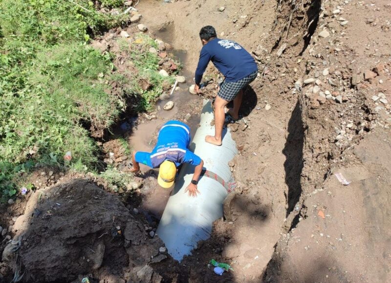 Pipa Induk di Gowa Bocor, PDAM Makassar Terjunkan Mobil Tangki Untuk Atasi Kebutuhan Air Pelanggan